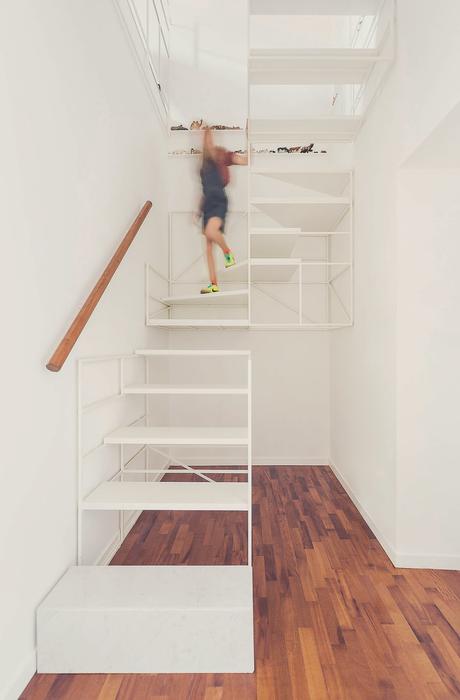 Escalera interior, una estructura, una escultura? Escalera interior, una estructura, una escultura?