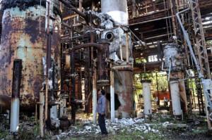 Bhopal: el mayor desastre industrial de la historia Fabrica de Union Carbide en Bhopal, India