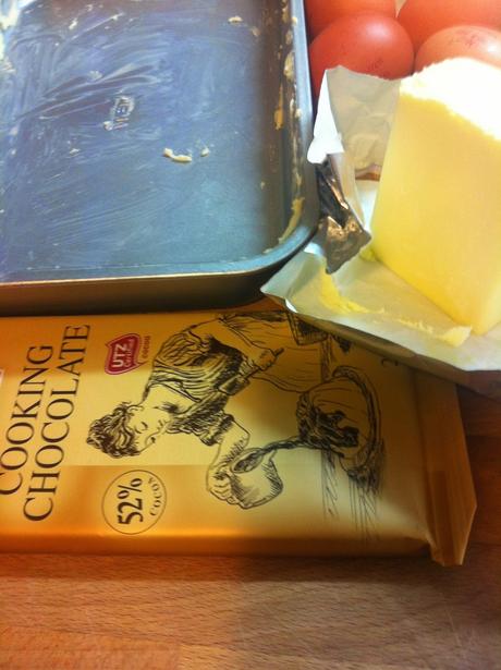 Brownie Esponjoso De Chocolate Y Mantequilla Con Caramelo Brownie Esponjoso De Chocolate Y Mantequilla Con Caramelo