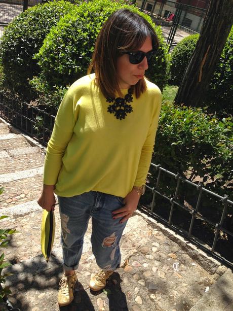 YELLOW IS THE COLOR.- YELLOW IS THE COLOR.-