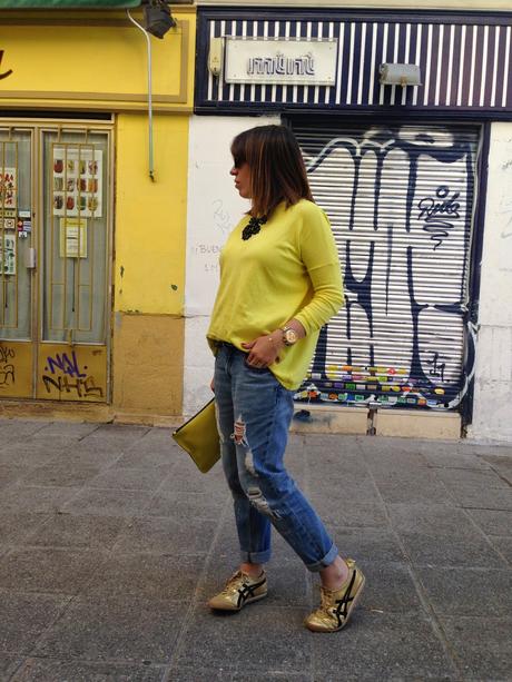 YELLOW IS THE COLOR.- YELLOW IS THE COLOR.-