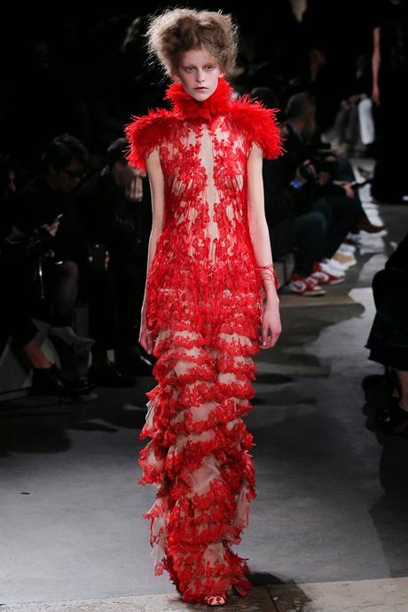Alexander McQueen Paris Fashion Week Otoño invierno 2015-2016 Alexander McQueen Paris Fashion Week Otoño invierno 2015-2016