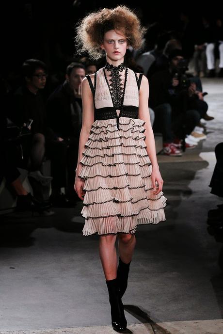 Alexander McQueen Paris Fashion Week Otoño invierno 2015-2016 Alexander McQueen Paris Fashion Week Otoño invierno 2015-2016
