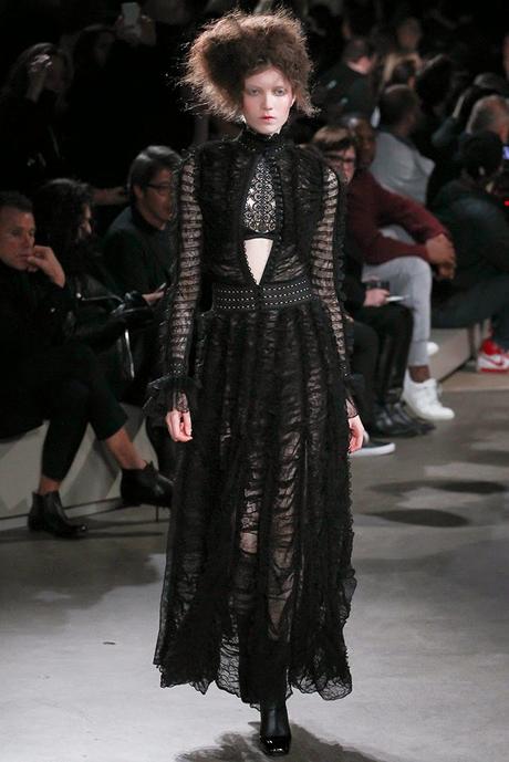 Alexander McQueen Paris Fashion Week Otoño invierno 2015-2016 Alexander McQueen Paris Fashion Week Otoño invierno 2015-2016
