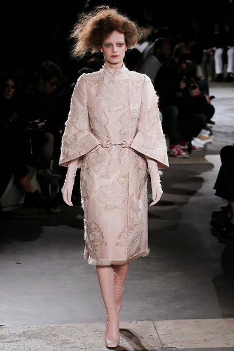 Alexander McQueen Paris Fashion Week Otoño invierno 2015-2016 Alexander McQueen Paris Fashion Week Otoño invierno 2015-2016