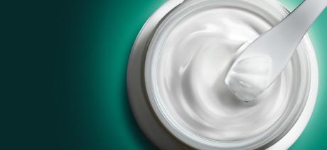 COSMÉTICA: LA MER Y SU LEGADO COSMÉTICA: LA MER Y SU LEGADO