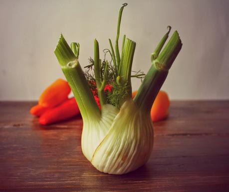 CREMA DE HINOJO & CHULETAS EN SALSA DE CURCUMA CREMA DE HINOJO & CHULETAS EN SALSA DE CURCUMA