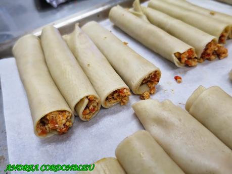 CANELONES DE POLLO Y VERDURA. PASTA FRESCA, BECHAMEL. CANELONES DE POLLO Y VERDURA. PASTA FRESCA, BECHAMEL.