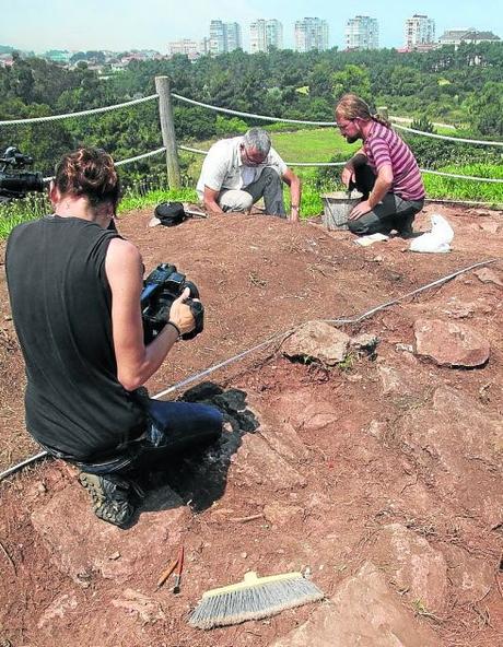 Arqueólogos asturianos lamentan que el nuevo reglamento de Patrimonio no regule las ayudas a las excavaciones