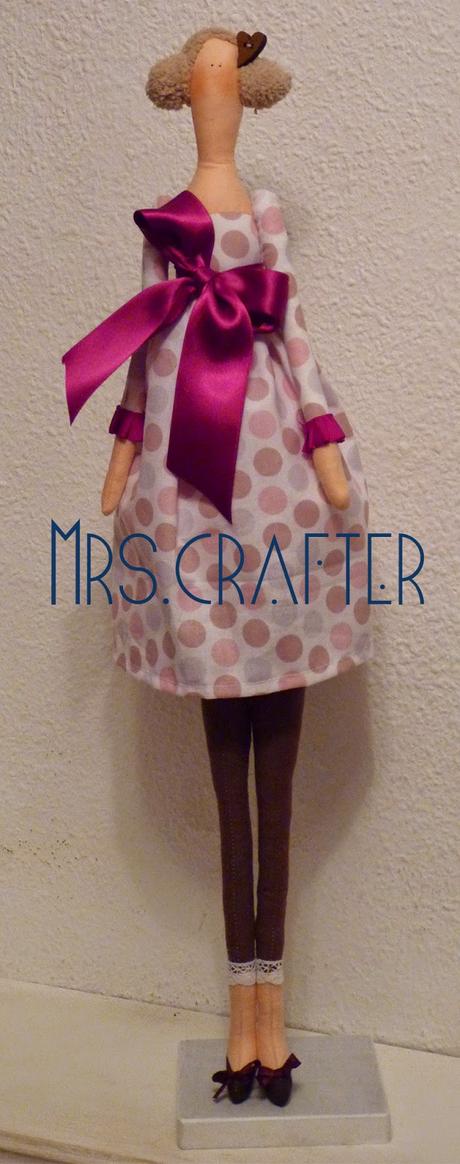 HOY, MUÑECAS HOY, MUÑECAS