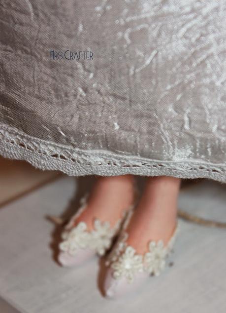 HOY, MUÑECAS HOY, MUÑECAS