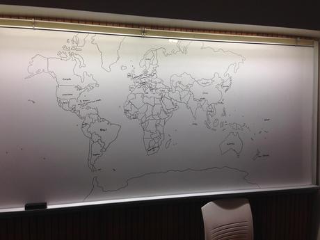 Un niño autista de 11 años de edad, dibujó este increíble mapa del mundo de memoria