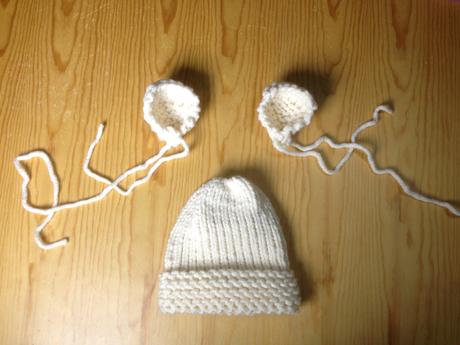 Prepara un gorro con orejitas Partes del gorro con orejitas tejido en telar