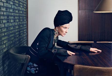 Cate Blanchett luce increíble para Vogue Australia