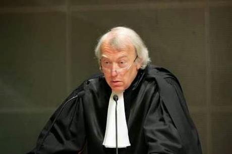 LA ELITE Y LA PEDOFILIA I :EL CASO DUTROUX LA ELITE Y LA PEDOFILIA I :EL CASO DUTROUX