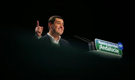 El PSOE golpea primero El PSOE golpea primero
