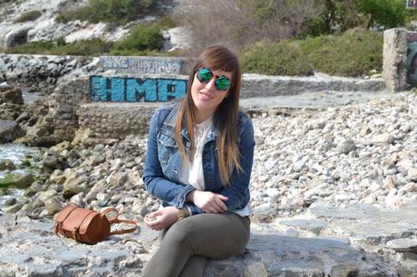 Look of the day: Green militar jeans