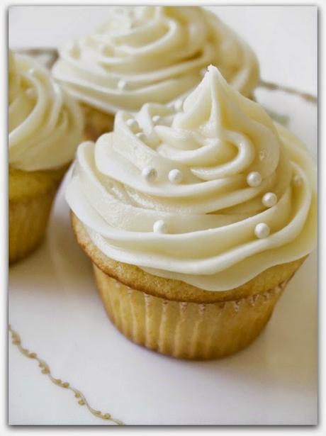 Cupcakes de Vainilla de Magnolia Cupcakes de Vainilla de Magnolia