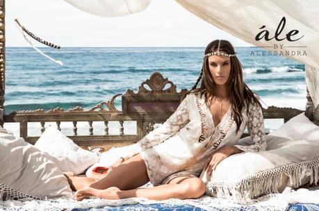 Alessandra Ambrosio está lista para Coachella con su nuevo lookbook