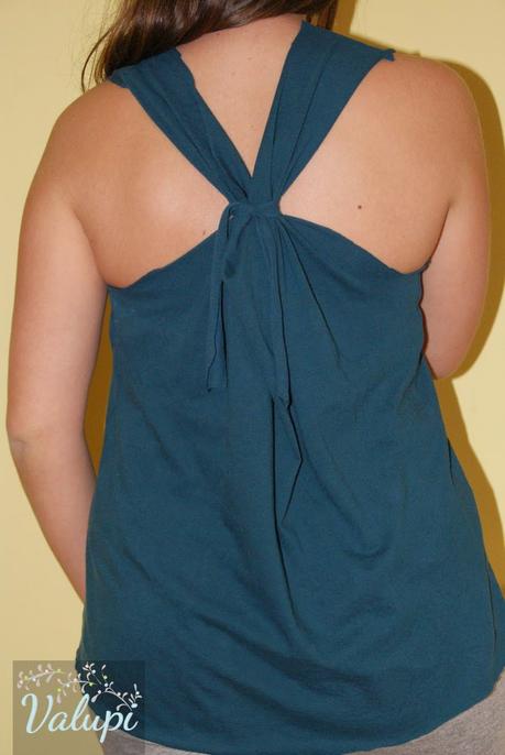 DIY - Reciclando una camiseta de chico DIY - Reciclando una camiseta de chico