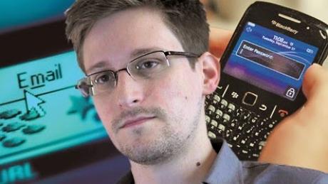 Edward Snowden explica cómo debe ser la contraseña perfecta