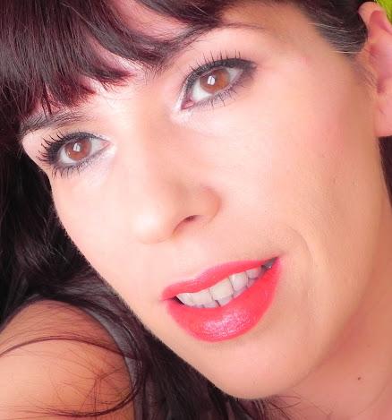 Luxe (Look con la línea de AVON) Luxe (Look con la línea de AVON)