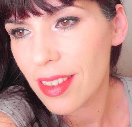 Luxe (Look con la línea de AVON) Luxe (Look con la línea de AVON)