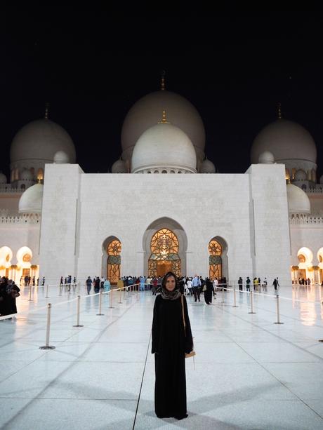 Grand Mosque, Abu Dhabi OLYMPUS DIGITAL CAMERA