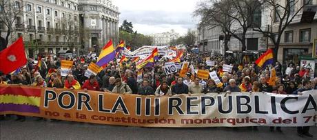 España amaneció republicana.