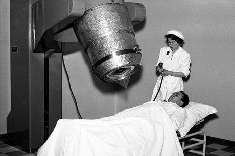 Cineterapia oncológica: Cáncer: El Emperador de todos los males. EEUU.2015. Barak Goodman Cineterapia oncológica: Cáncer: El Emperador de todos los males. EEUU.2015. Barak Goodman