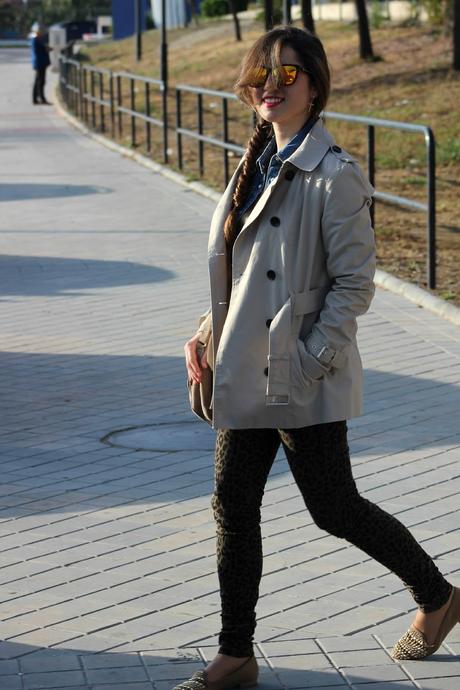 TRENCH AND KHAKI TRENCH AND KHAKI