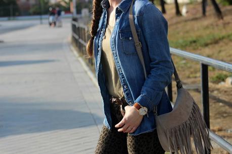 TRENCH AND KHAKI TRENCH AND KHAKI