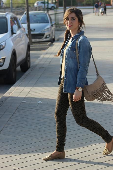 TRENCH AND KHAKI TRENCH AND KHAKI