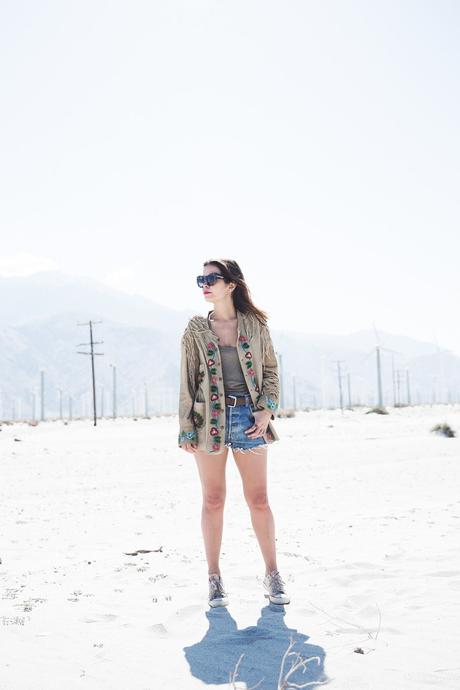 COACHELLA DAY 1 Coachella_Music_Festival-Fringed_Jacket-Polo_Ralph_Lauren-Vintage_Levis-Outfit-Festival_Look-Street_Style-6