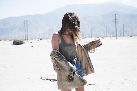 COACHELLA DAY 1 Coachella_Music_Festival-Fringed_Jacket-Polo_Ralph_Lauren-Vintage_Levis-Outfit-Festival_Look-Street_Style-50