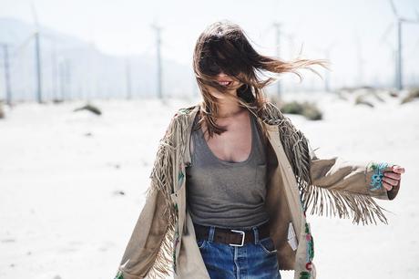 COACHELLA DAY 1 Coachella_Music_Festival-Fringed_Jacket-Polo_Ralph_Lauren-Vintage_Levis-Outfit-Festival_Look-Street_Style-38