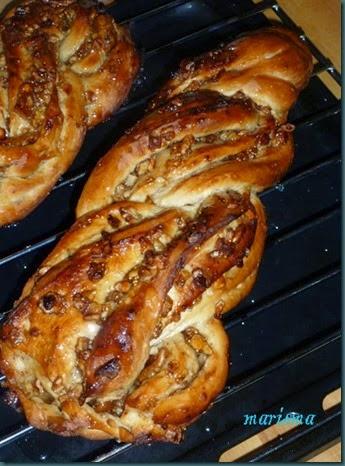 trenza de higos secos y nueces18 copia trenza de higos secos y nueces18 copia