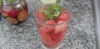 ¡A tomar más agua! Vamos a ponerles sabor Propiedades y maravillas de le lechuga