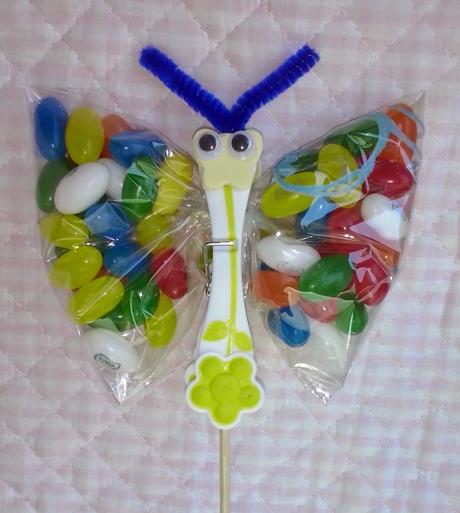 UNA MARIPOSITA UNA MARIPOSITA