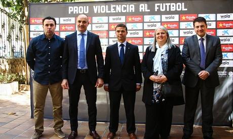 La Federación Catalana de Fútbol tomará medidas ejemplares contra la violencia/ En Galicia Elecciones Municipales