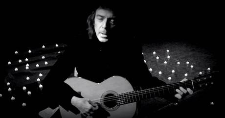 Nuevo vídeo oficial de Steve Hackett Love Song To A Vampire Nuevo vídeo oficial de Steve Hackett Love Song To A Vampire