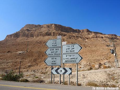 Viajar a Israel por libre: Guía Práctica conducir-por-Israel
