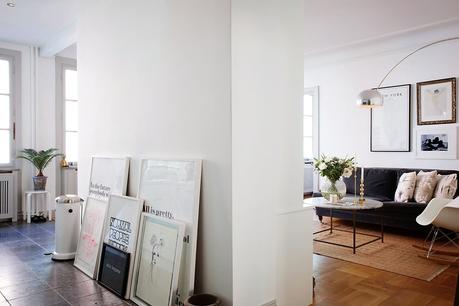 Un apartamento totalmente blanco Un apartamento totalmente blanco