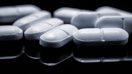 Altas dosis de ibuprofeno incrementan el riesgo cardiovascular