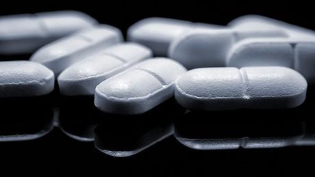Altas dosis de ibuprofeno incrementan el riesgo cardiovascular Altas dosis de ibuprofeno incrementan el riesgo cardiovascular