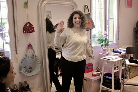 Y la simpática Rocío también se prestó a ser analizada El Espejo: aliado o enemigo