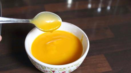 Mousse de yogur y mango corazón chocolate Mousse de yogur y mango corazón chocolate