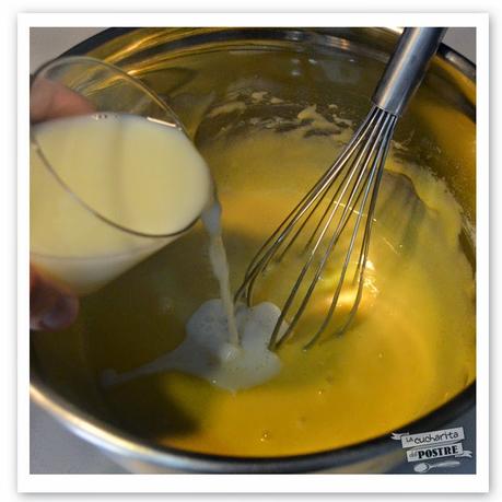 CUPCAKES DE VIOLETAS / VIOLET CUPCAKES CUPCAKES DE VIOLETAS / VIOLET CUPCAKES