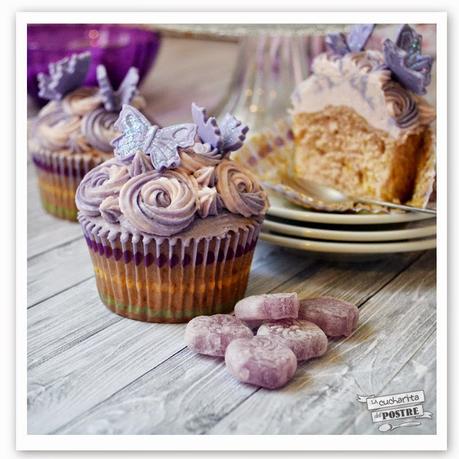 CUPCAKES DE VIOLETAS / VIOLET CUPCAKES CUPCAKES DE VIOLETAS / VIOLET CUPCAKES
