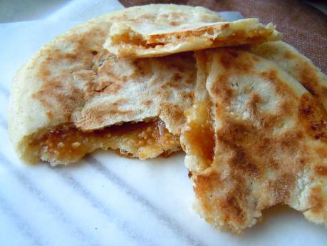 Hotteok 호떡 {Panqueques Koreanos} Hotteok 호떡 {Panqueques Koreanos}